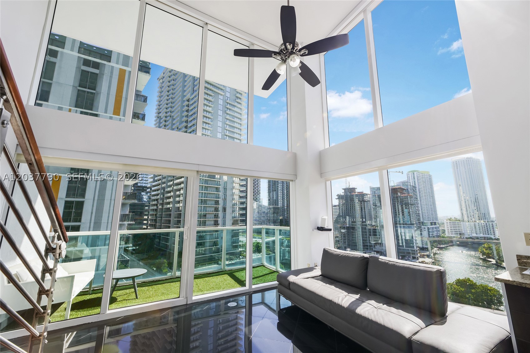 41 SE 5th St #1116, Miami FL 33131