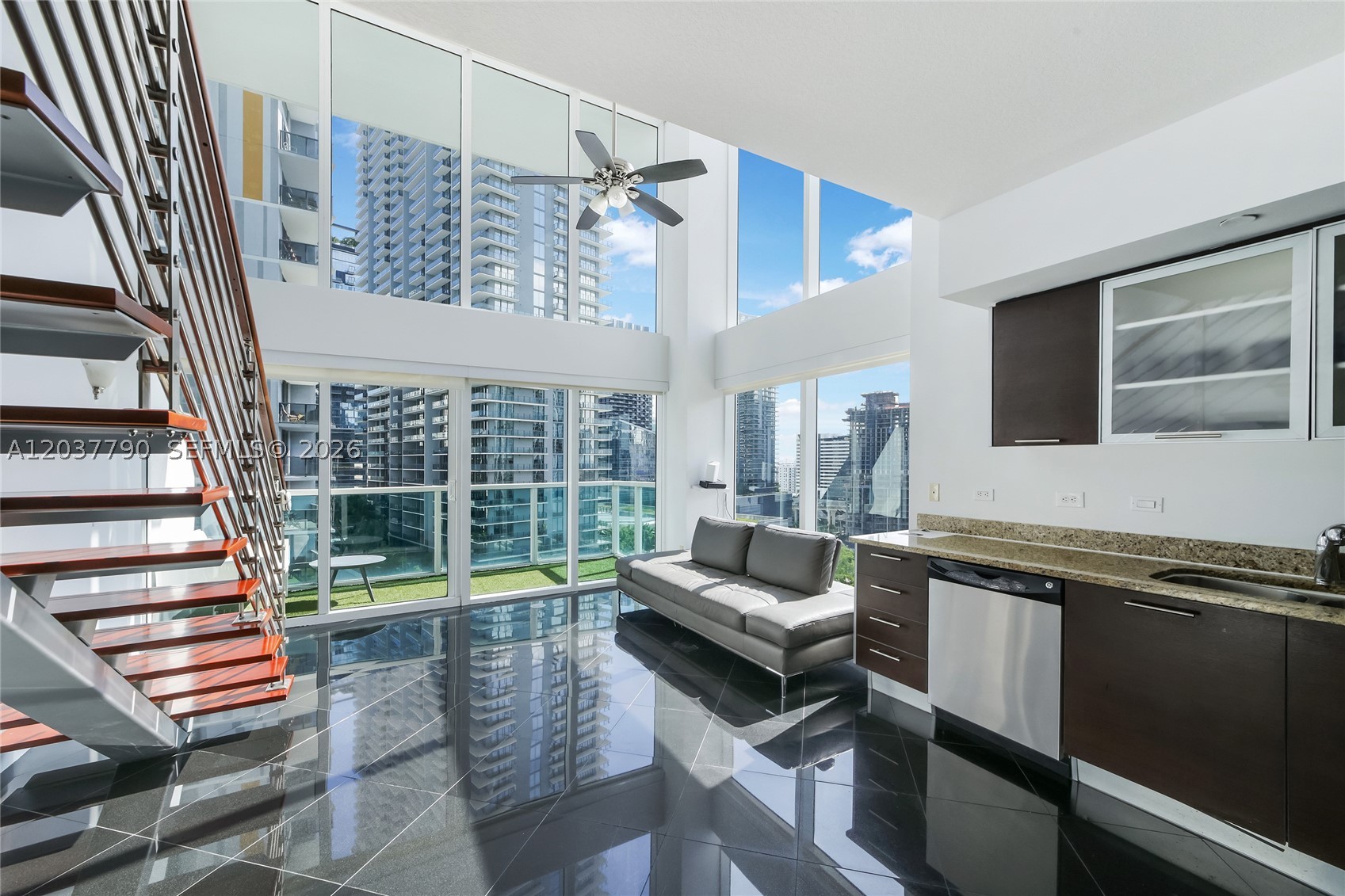 41 SE 5th St #1116, Miami FL 33131