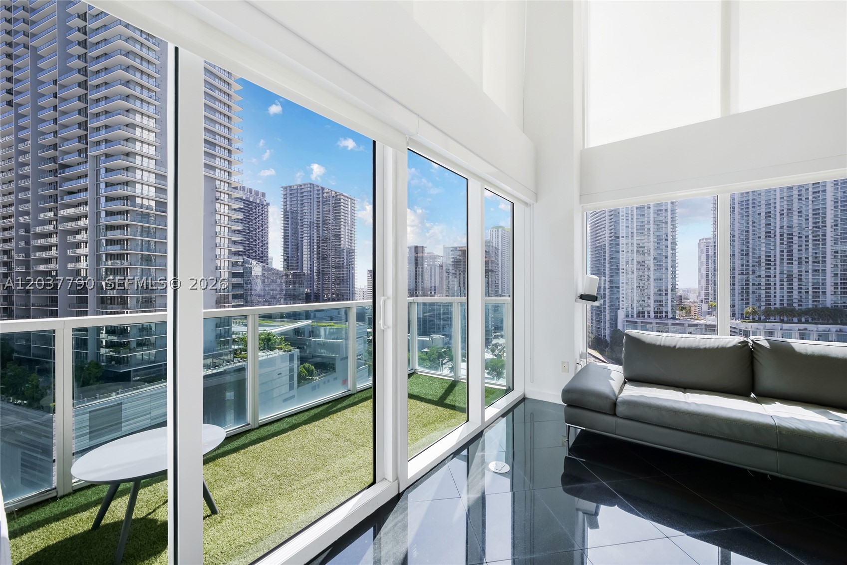 41 SE 5th St #1116, Miami FL 33131
