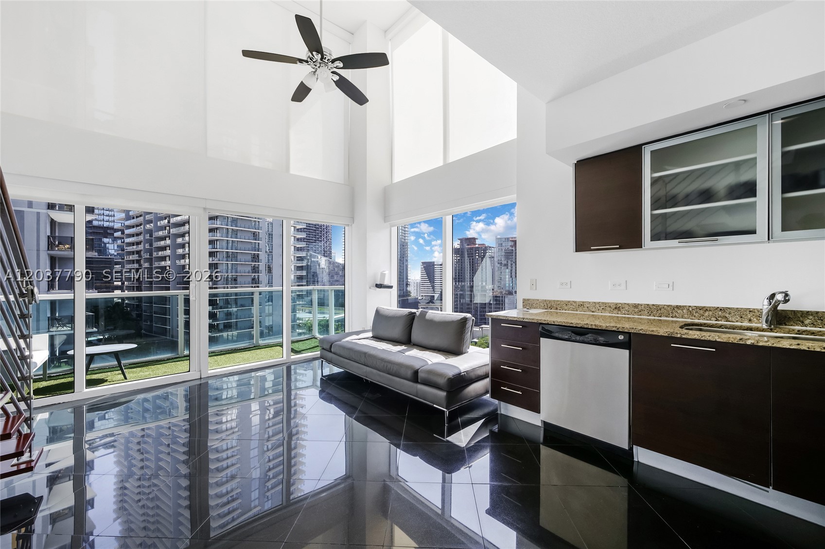 41 SE 5th St #1116, Miami FL 33131