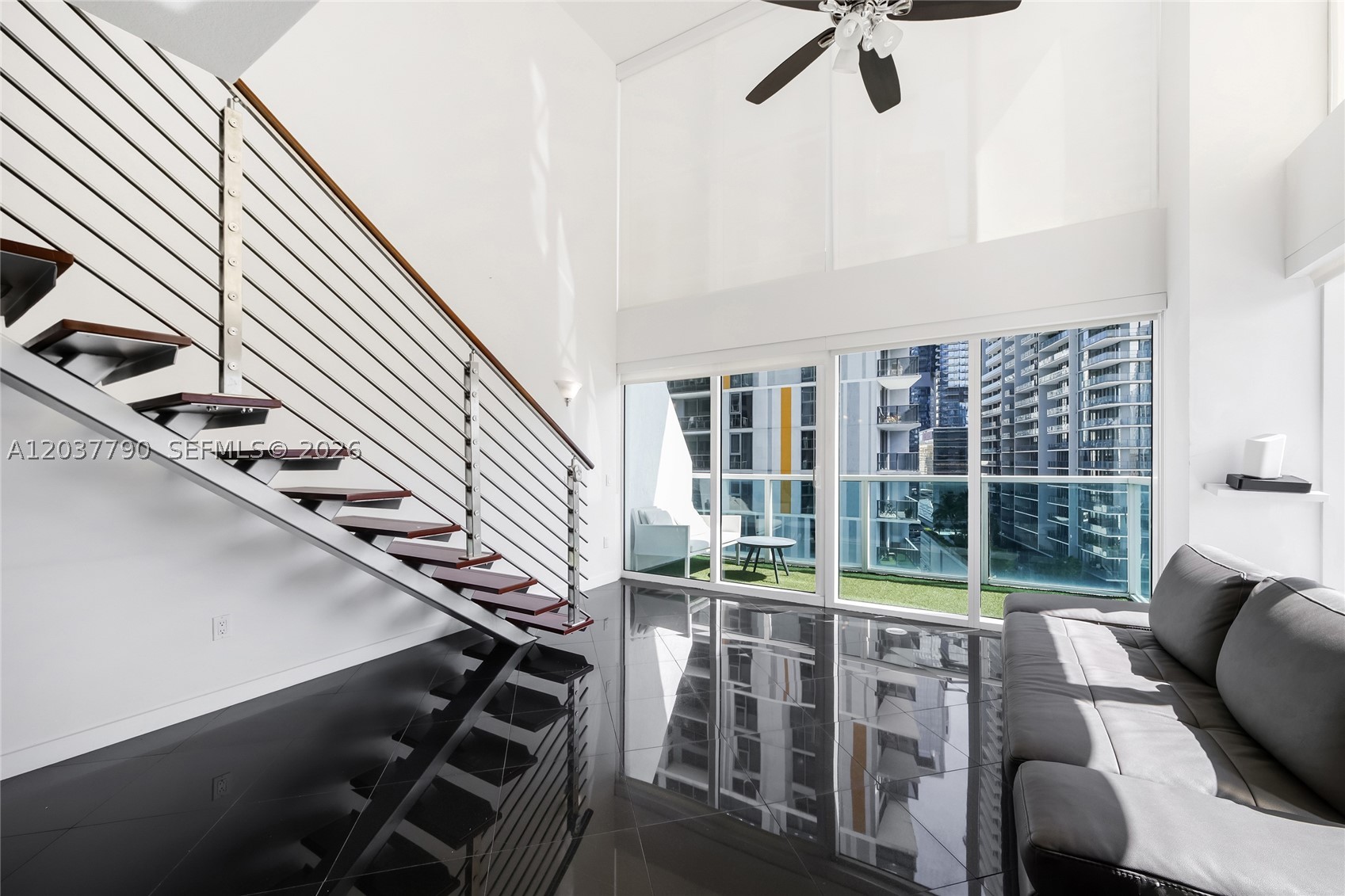 41 SE 5th St #1116, Miami FL 33131