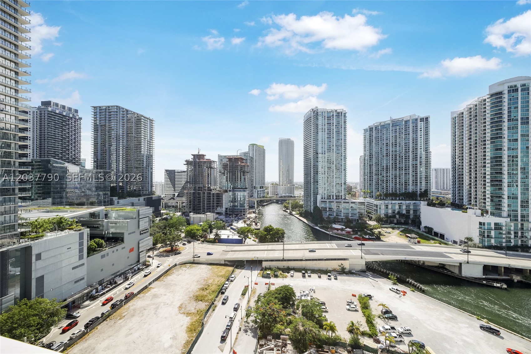 41 SE 5th St #1116, Miami FL 33131