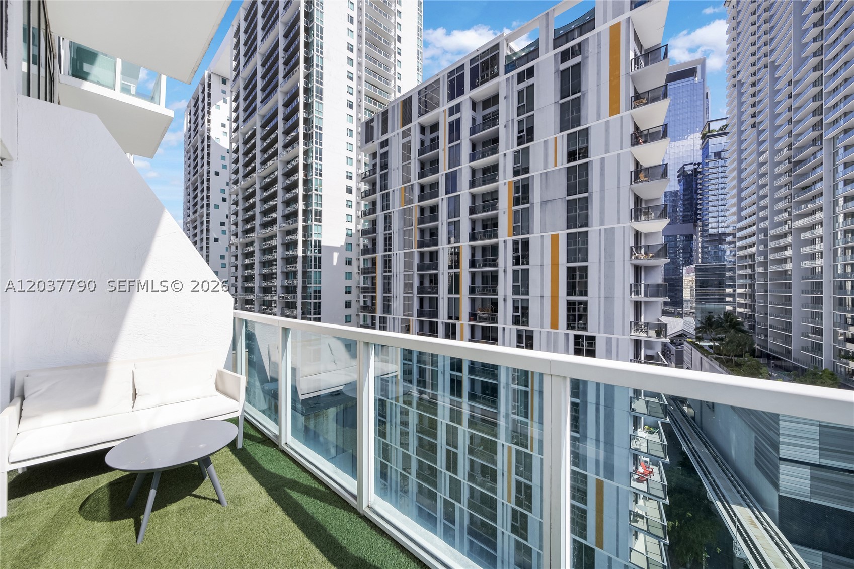 41 SE 5th St #1116, Miami FL 33131