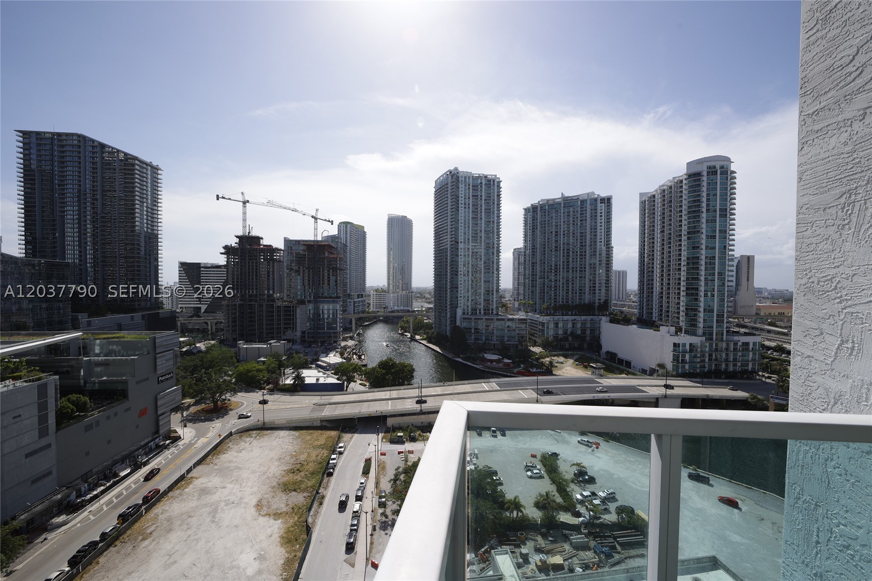41 SE 5th St #1116, Miami FL 33131