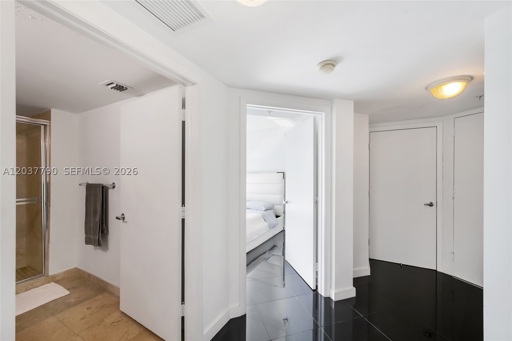 41 SE 5th St #1116, Miami FL 33131