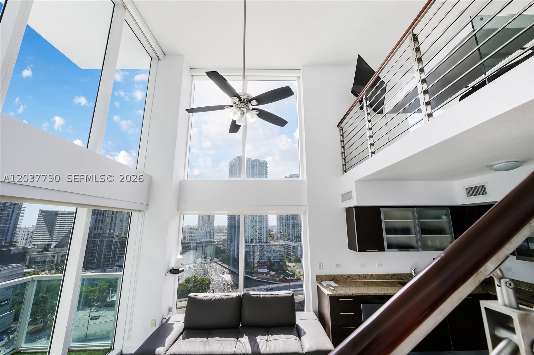 41 SE 5th St #1116, Miami FL 33131