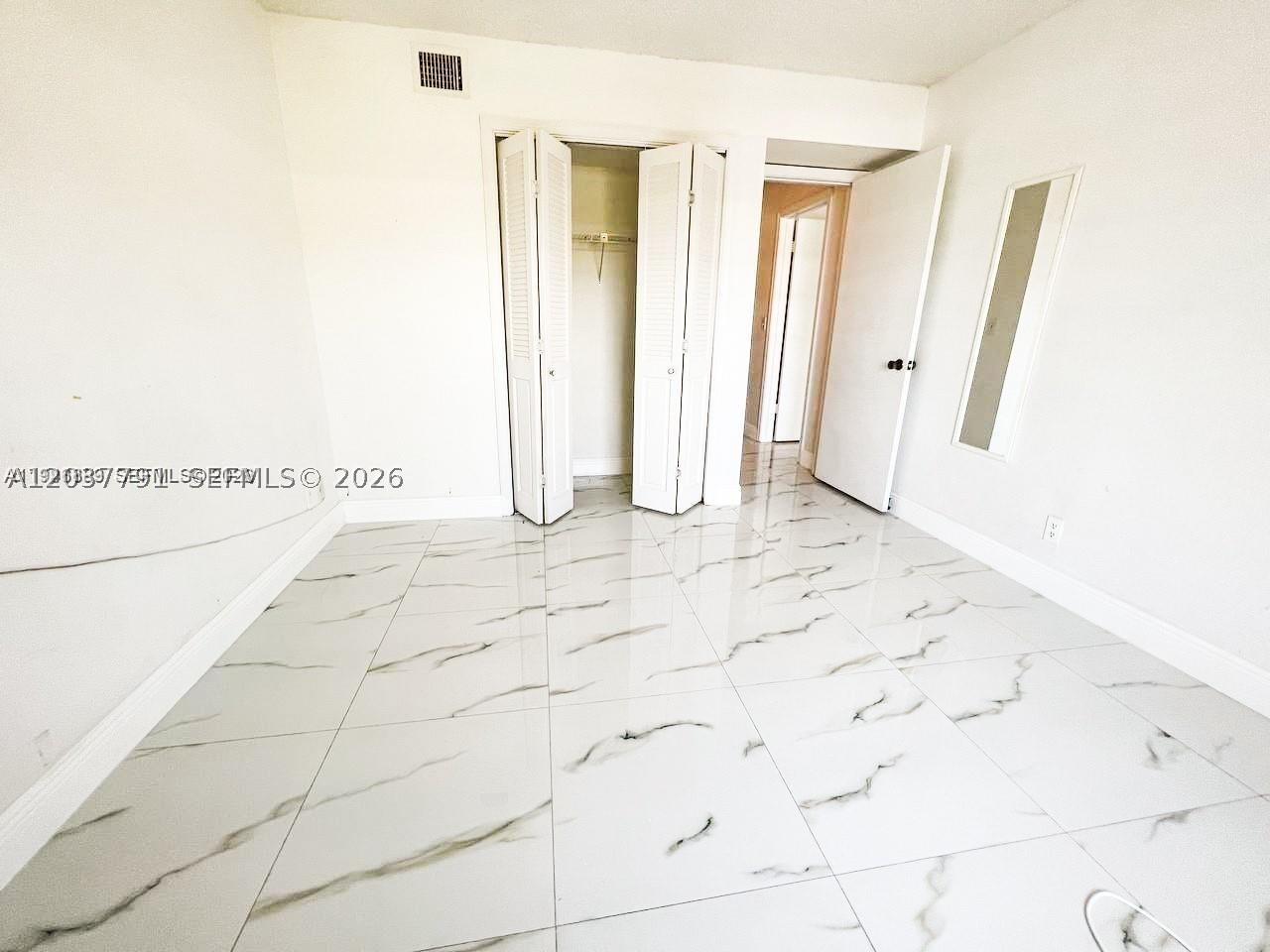 6395 Bay Club Dr #4, Fort Lauderdale FL 33308