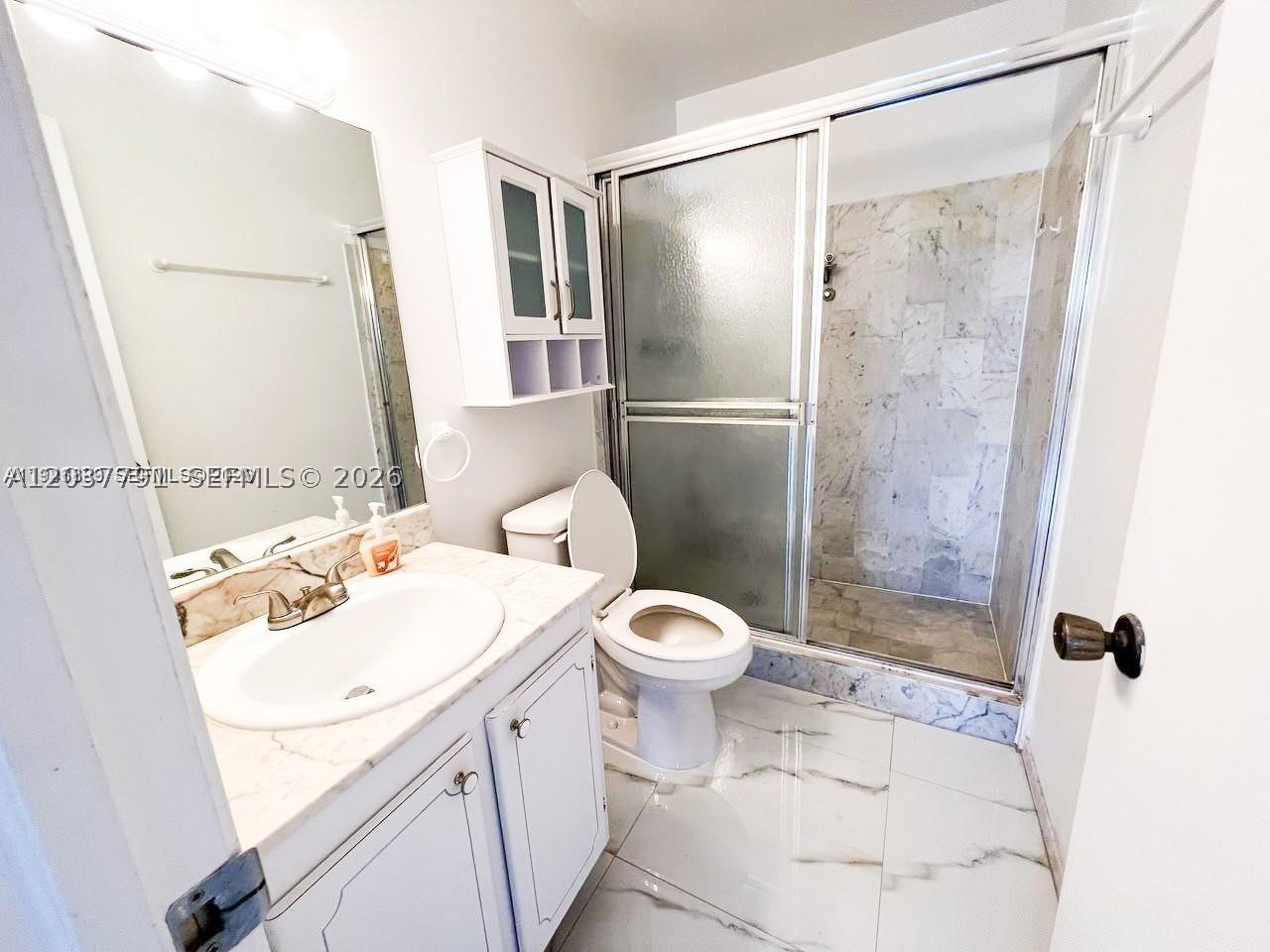 6395 Bay Club Dr #4, Fort Lauderdale FL 33308