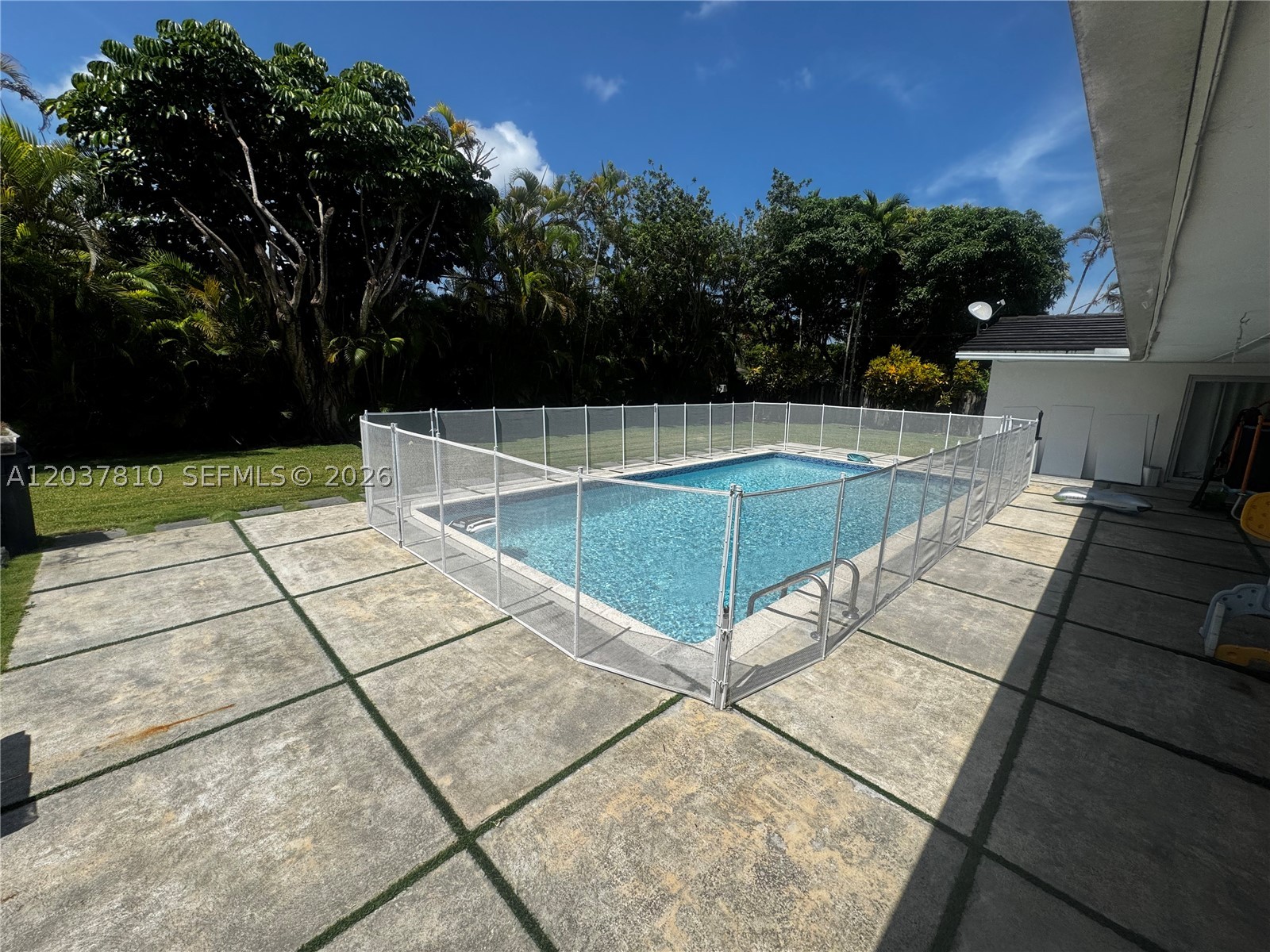 7361 SW 117th Ter, Pinecrest FL 33156