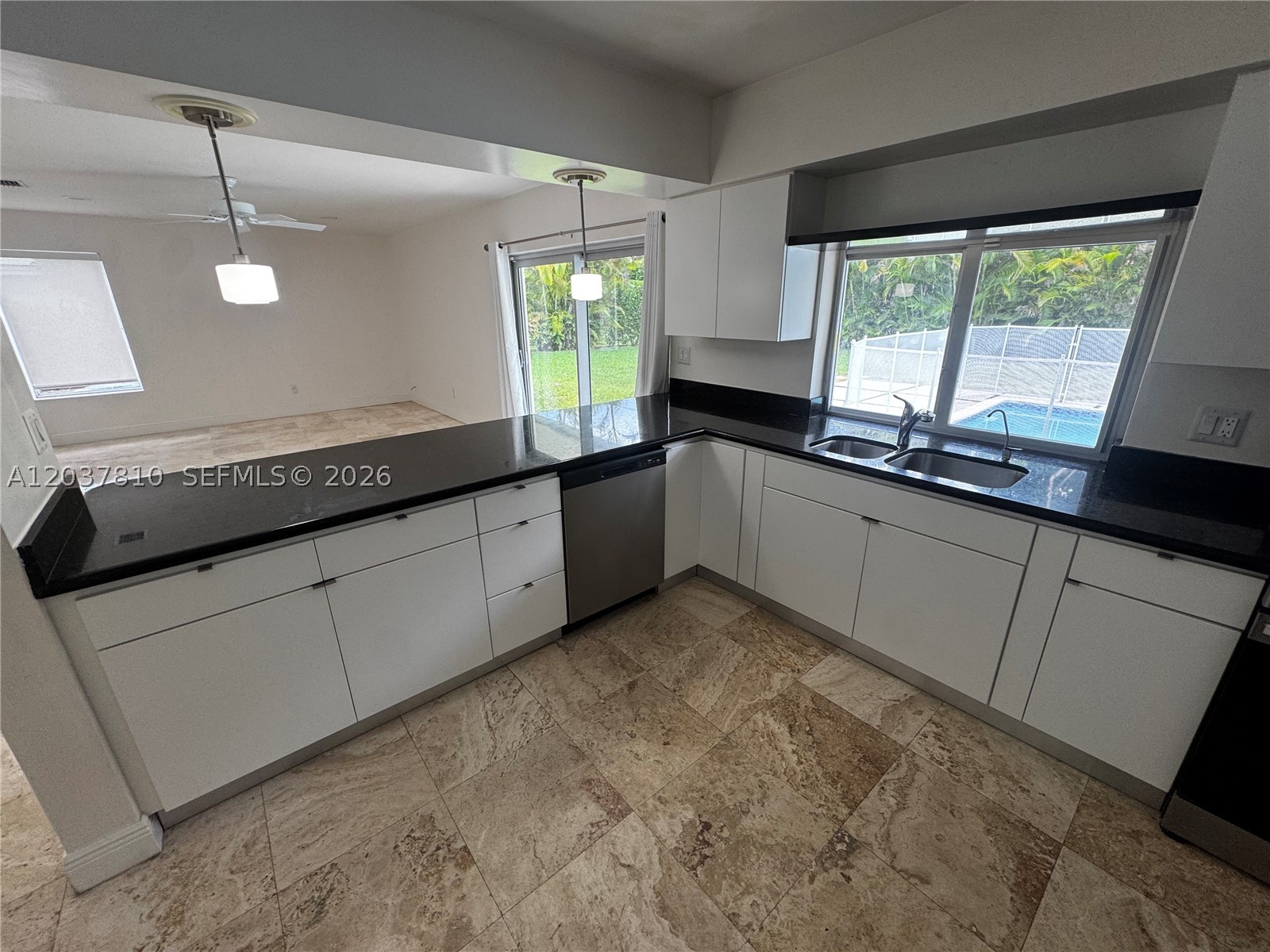 7361 SW 117th Ter, Pinecrest FL 33156