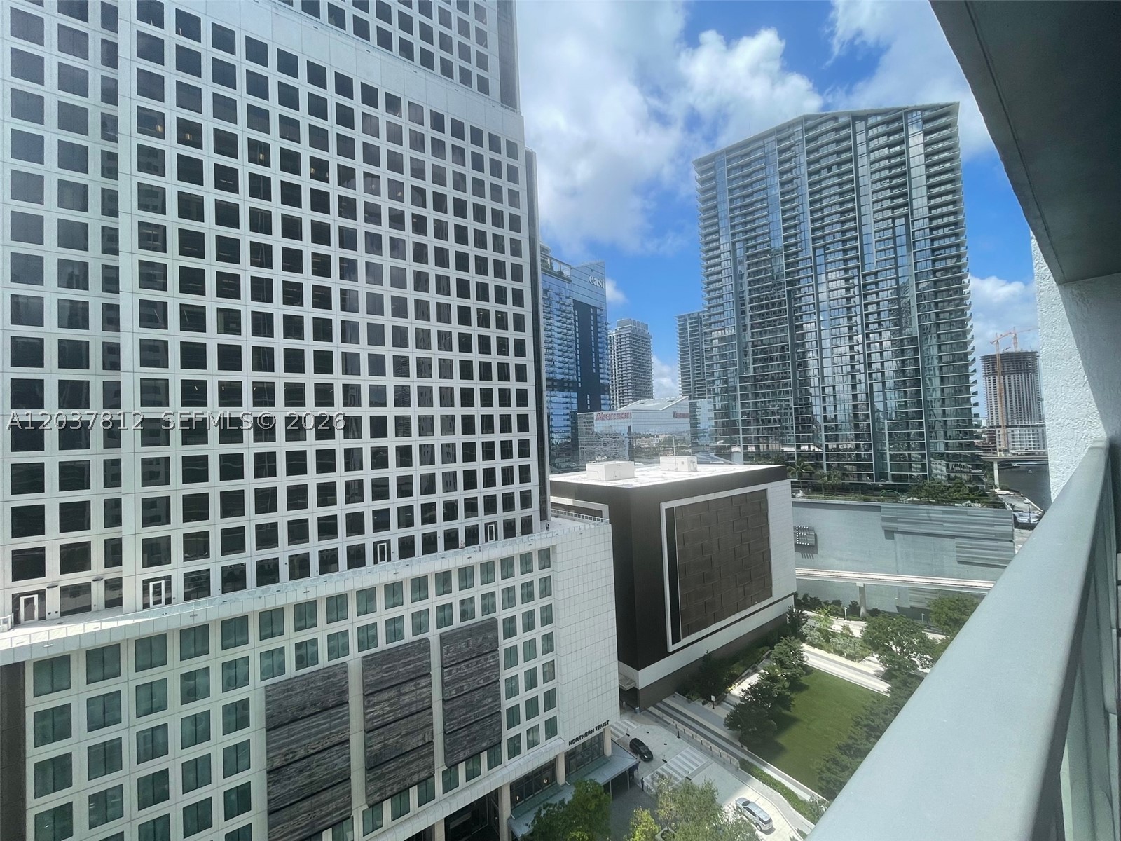 500 Brickell Ave #1906, Miami FL 33131