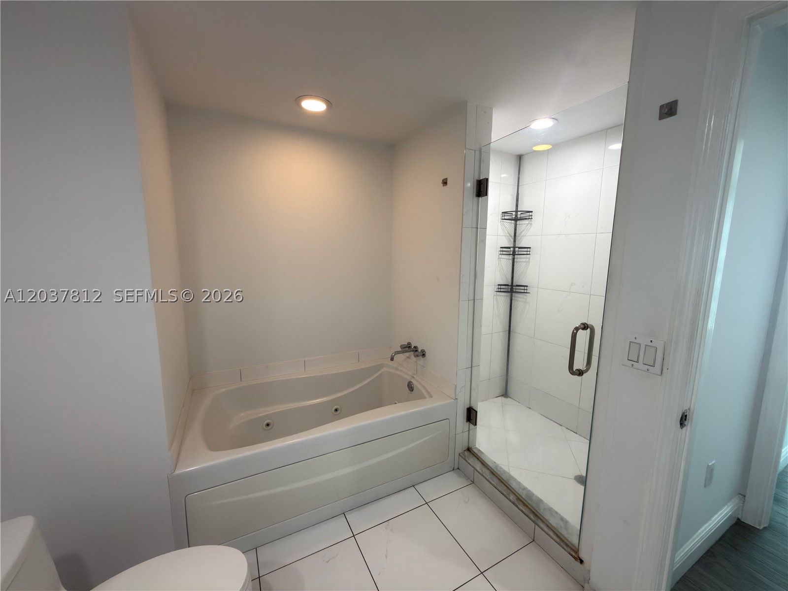 500 Brickell Ave #1906, Miami FL 33131