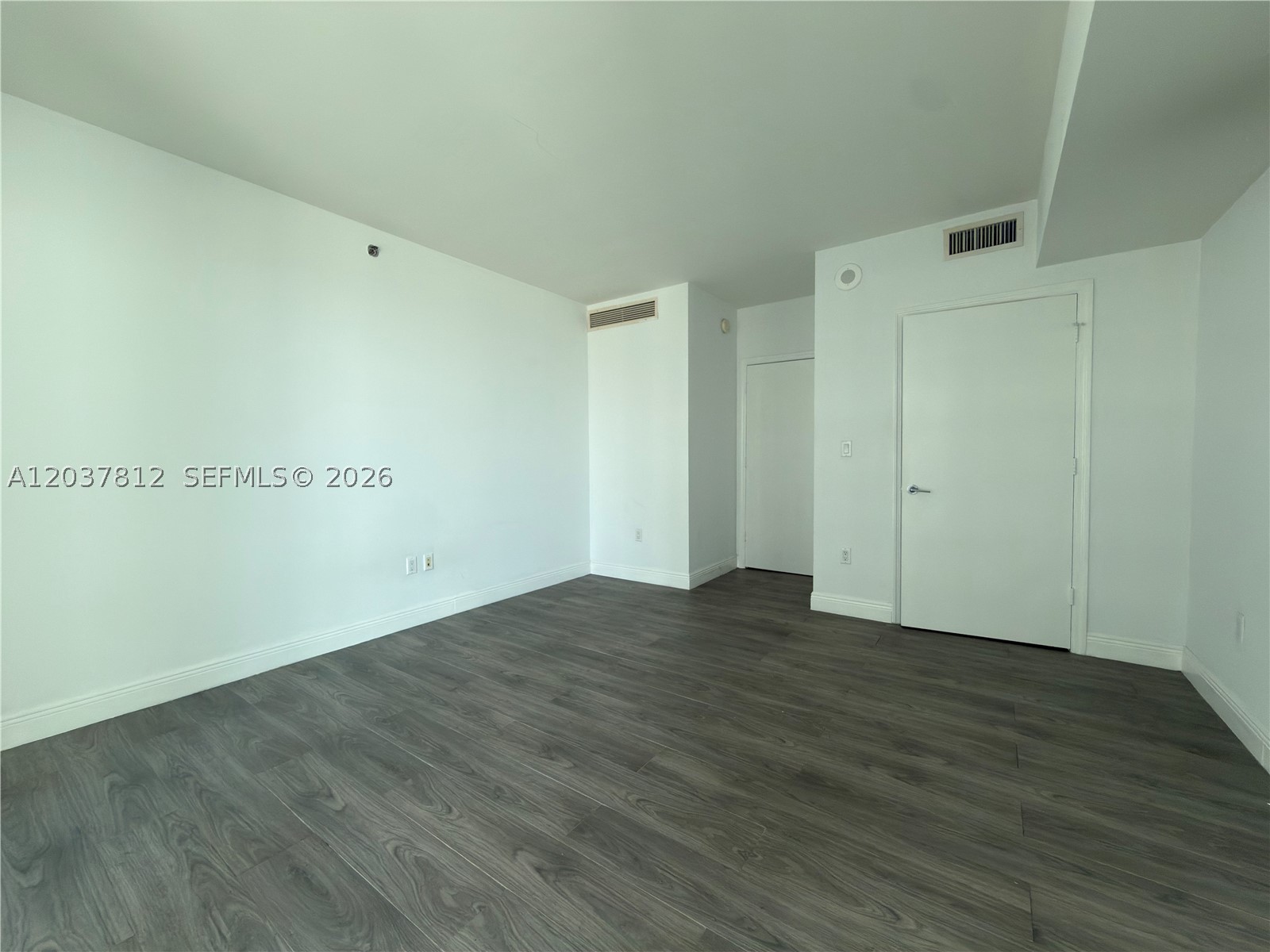 500 Brickell Ave #1906, Miami FL 33131