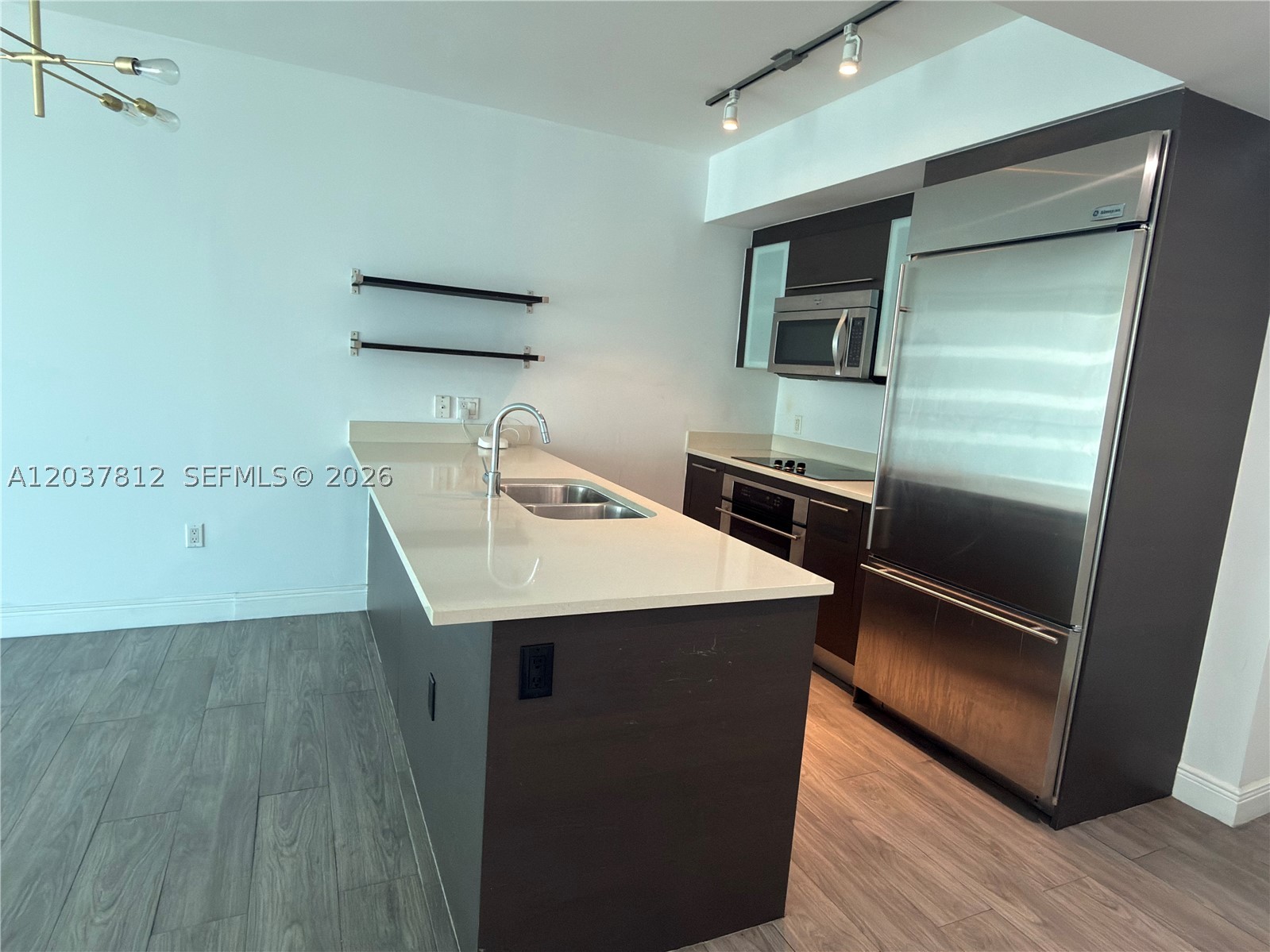 500 Brickell Ave #1906, Miami FL 33131