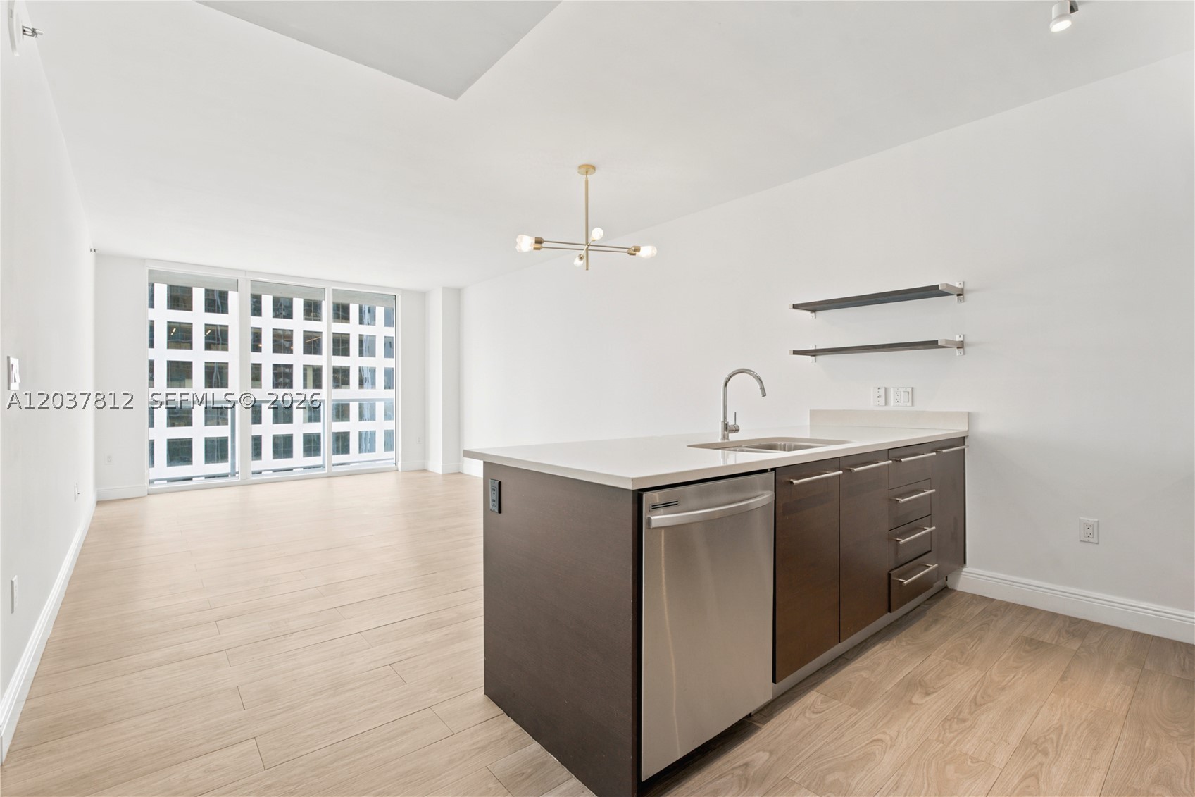 500 Brickell Av #1906, Miami FL 33131