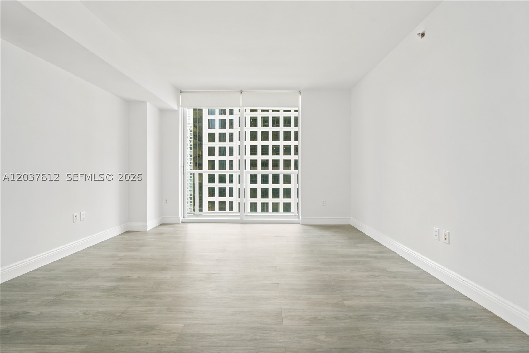 500 Brickell Av #1906, Miami FL 33131