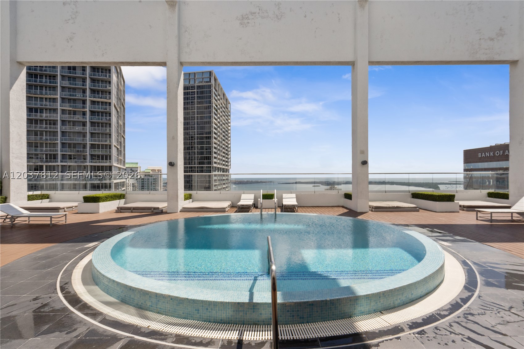 500 Brickell Av #1906, Miami FL 33131