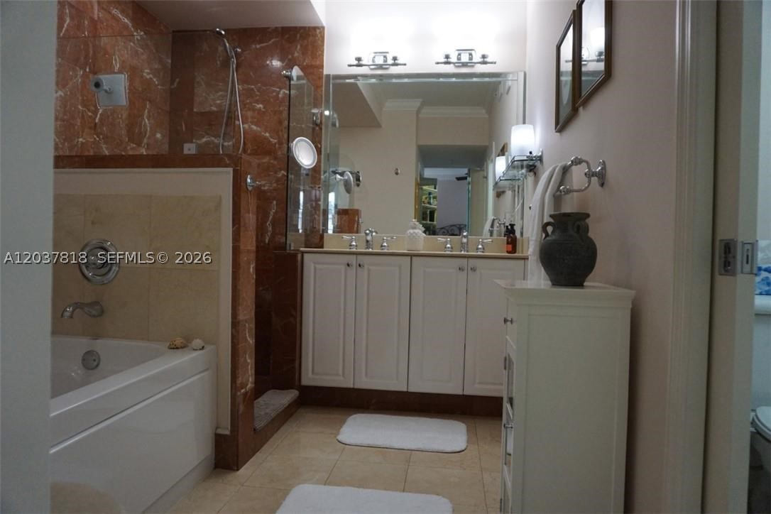 7594 SW 102nd St #200, Pinecrest FL 33156