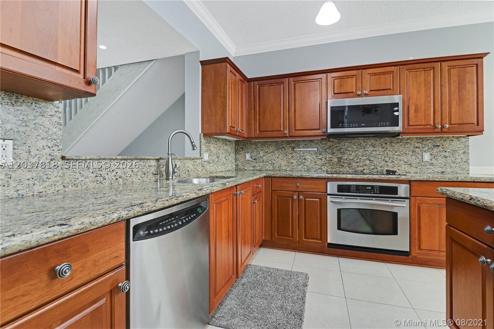 7594 SW 102nd St #200, Pinecrest FL 33156