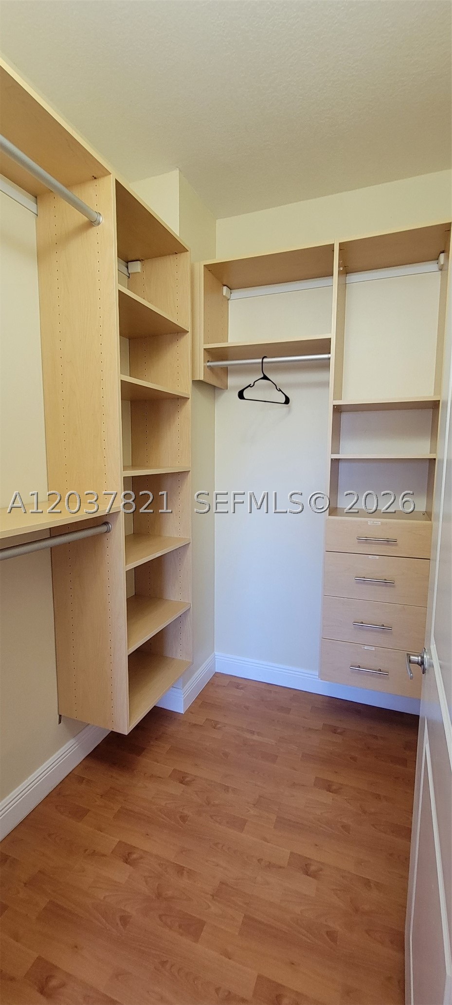 10 Aragon Ave #901, Coral Gables FL 33134