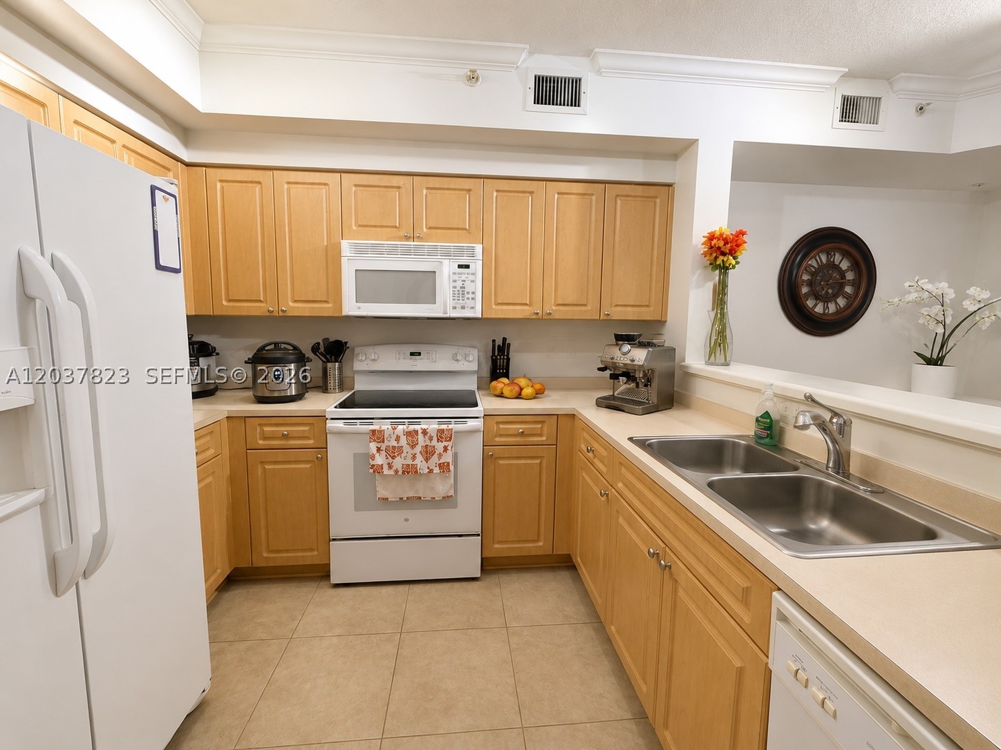 6861 SW 44th St #205, Miami FL 33155