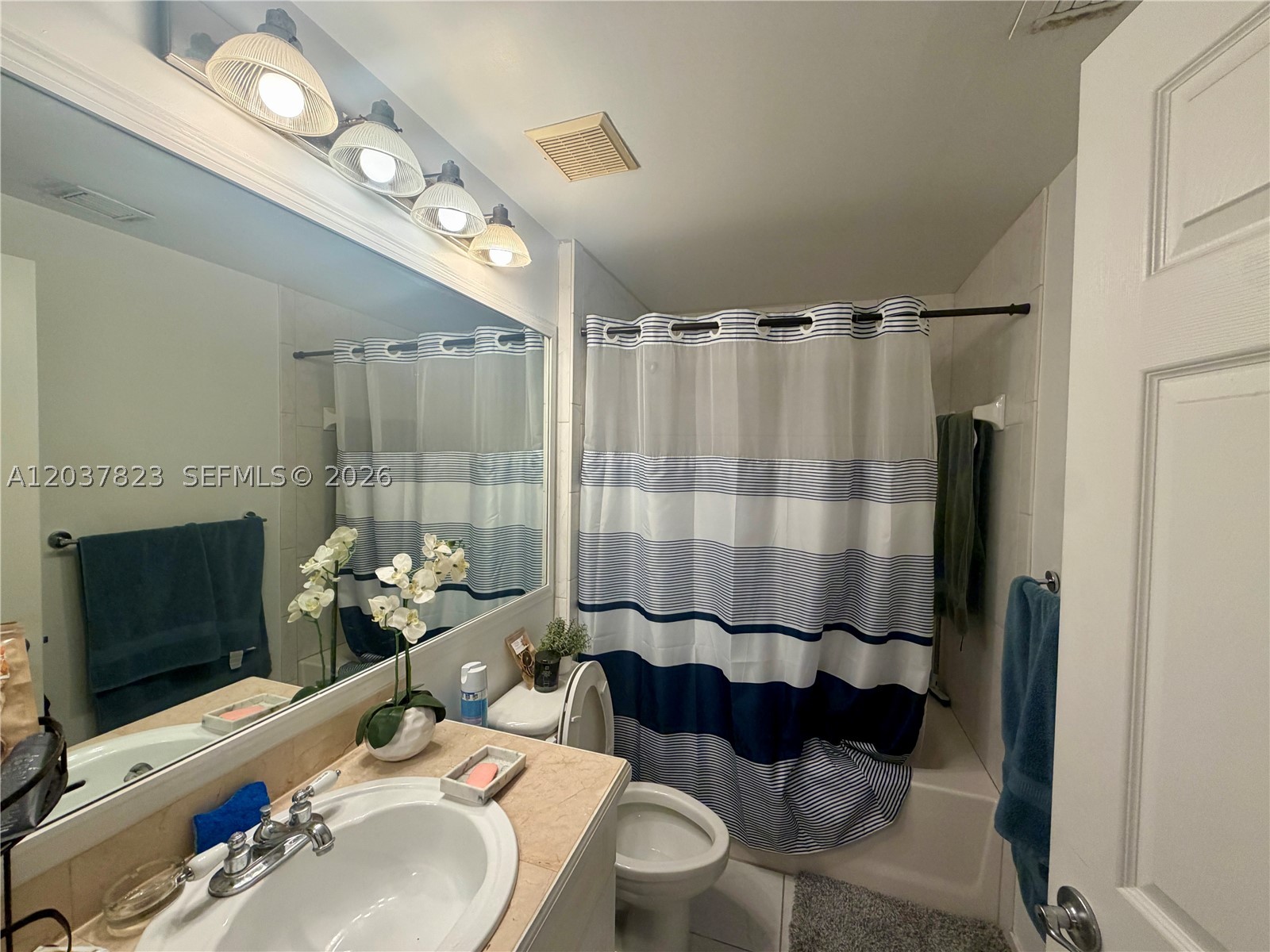 6861 SW 44th St #205, Miami FL 33155