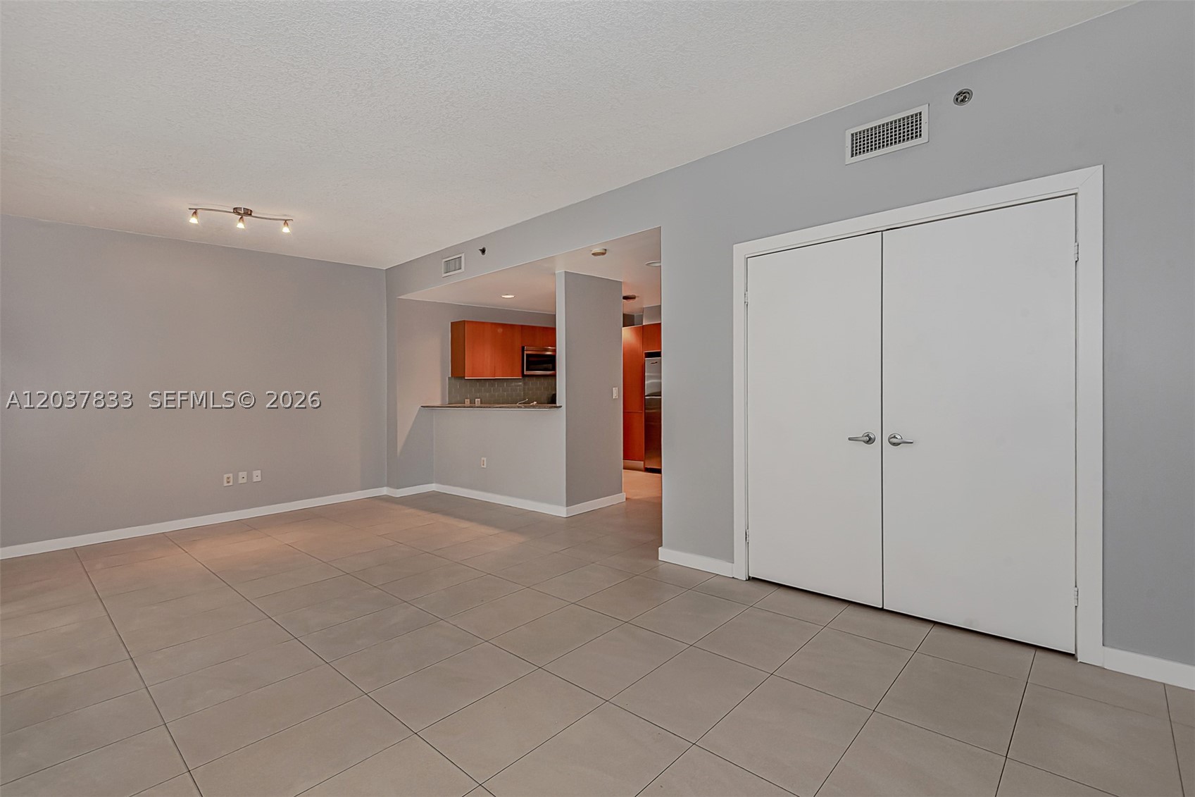 1050 Brickell Ave #2822, Miami FL 33131