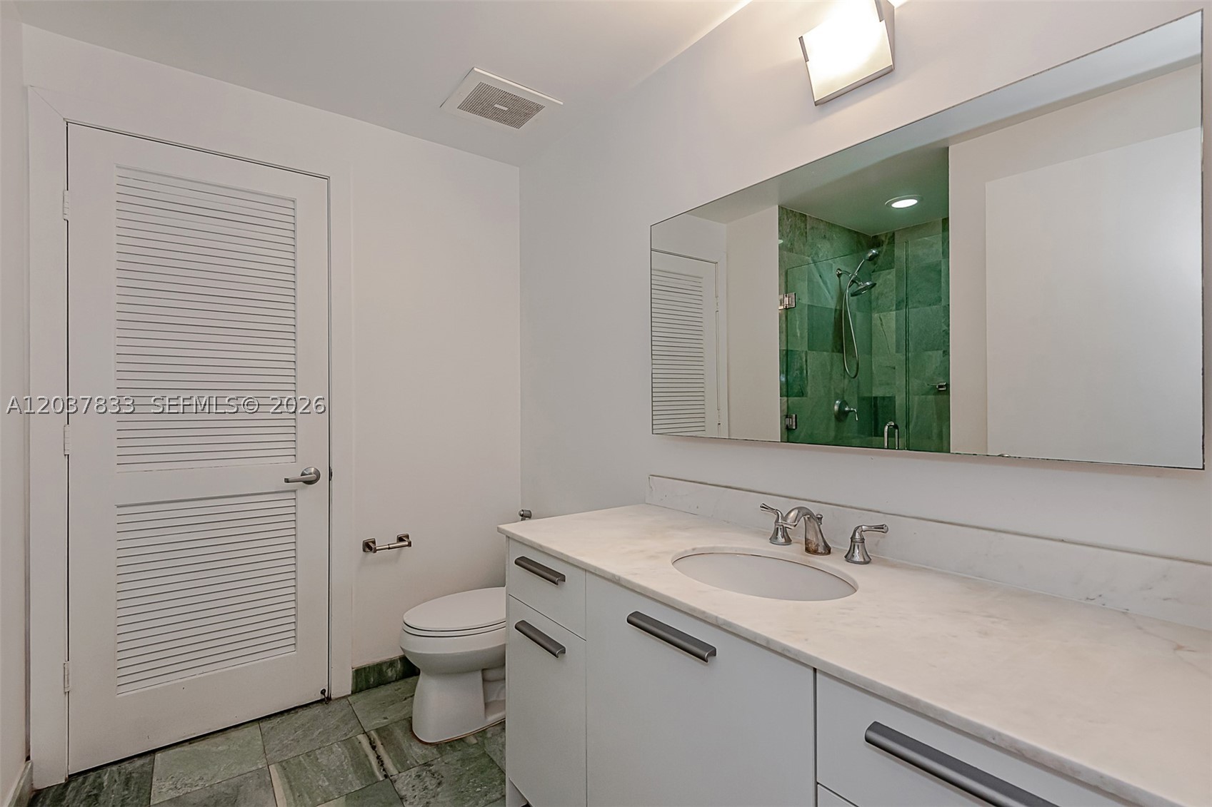 1050 Brickell Ave #2822, Miami FL 33131