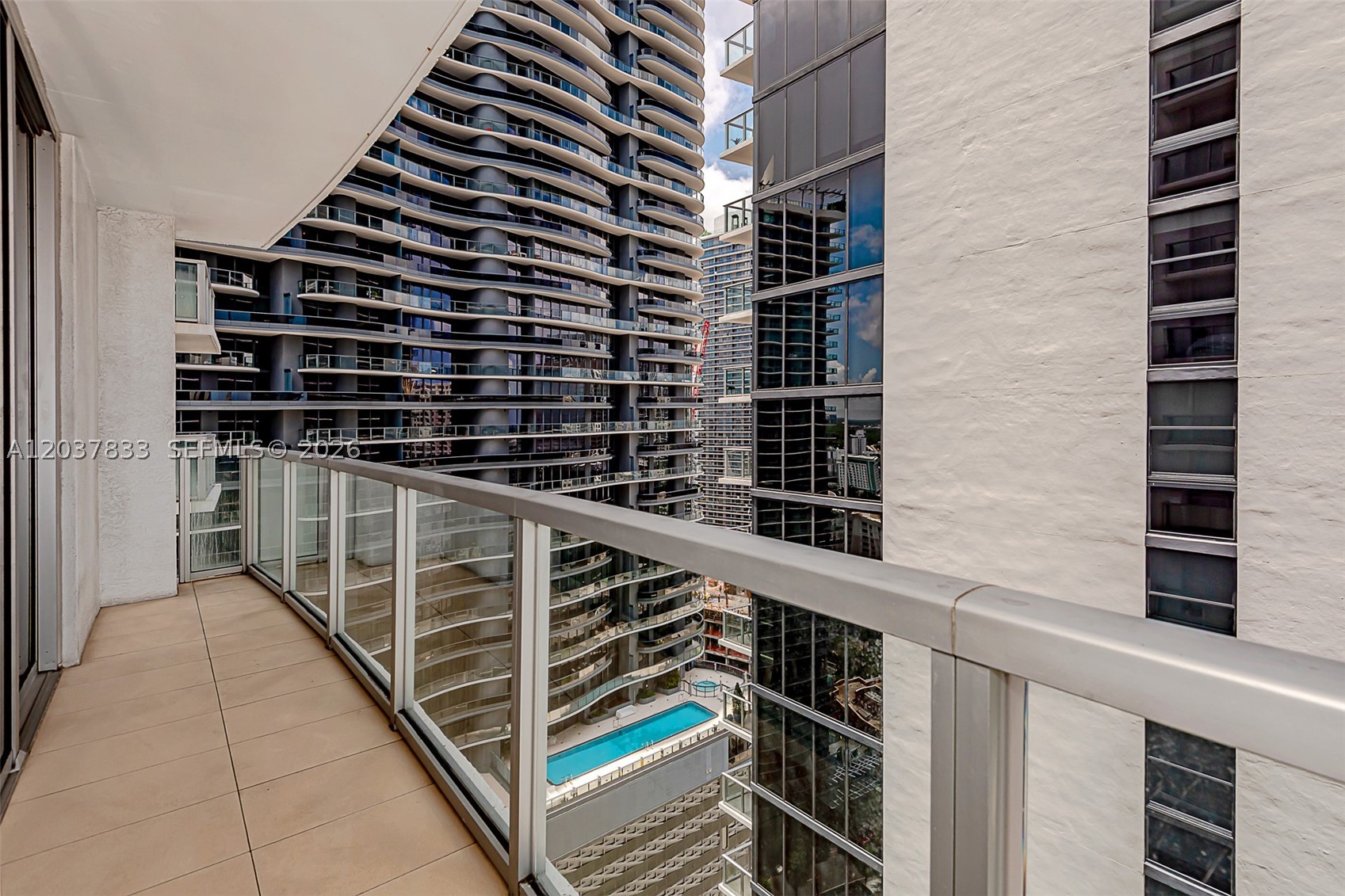 1050 Brickell Ave #2822, Miami FL 33131