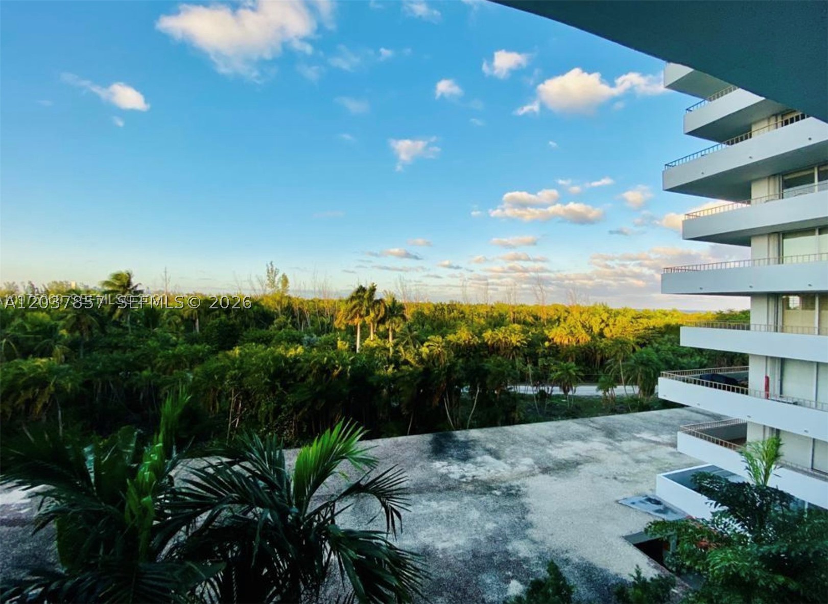 155 Ocean Lane Dr #504, Key Biscayne FL 33149