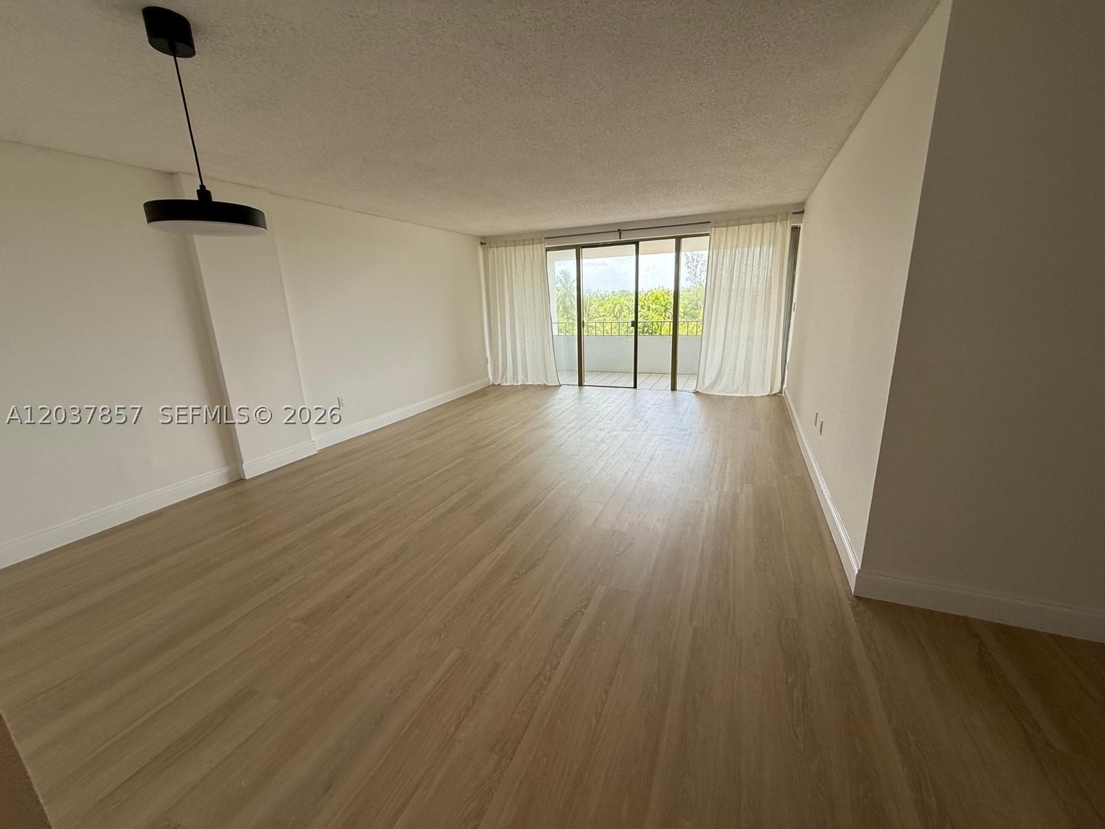 155 Ocean Lane Dr #504, Key Biscayne FL 33149