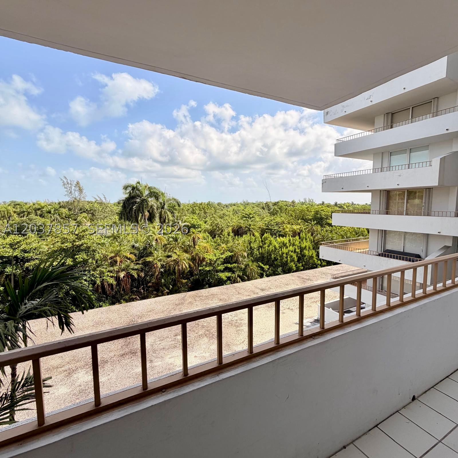 155 Ocean Lane Dr #504, Key Biscayne FL 33149