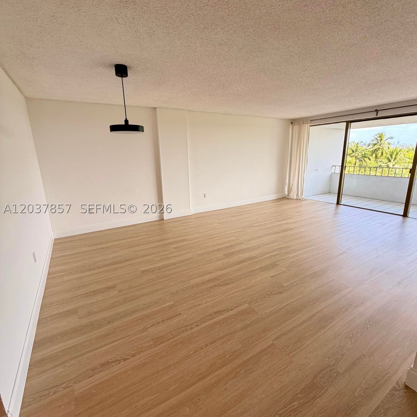 155 Ocean Lane Dr #504, Key Biscayne FL 33149