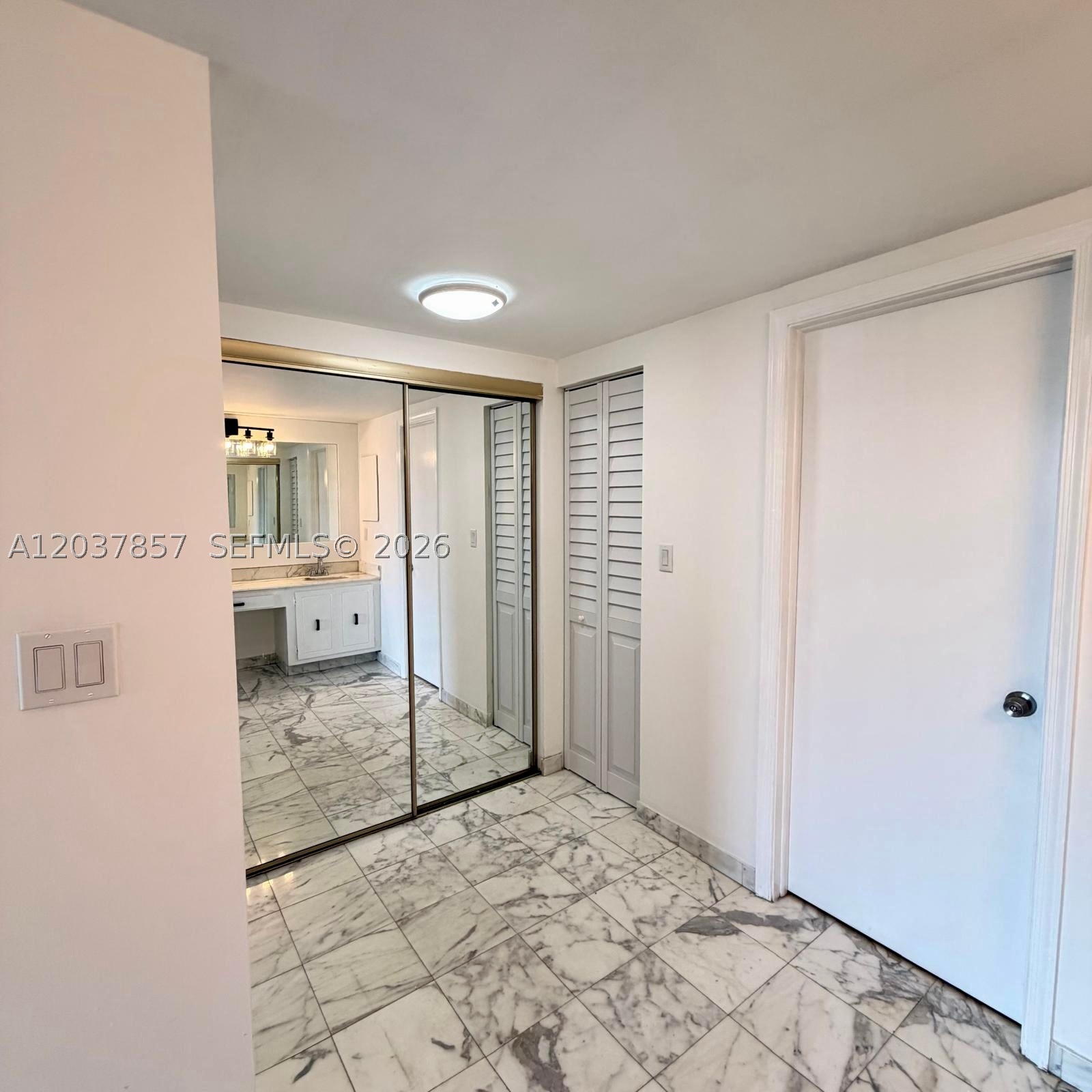 155 Ocean Lane Dr #504, Key Biscayne FL 33149