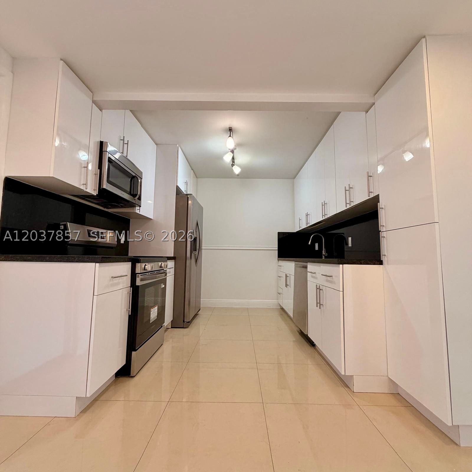 155 Ocean Lane Dr #504, Key Biscayne FL 33149