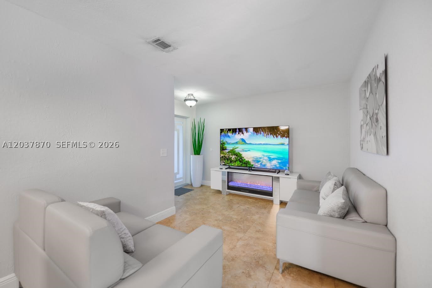 15216 SW 112th Pl, Miami FL 33157