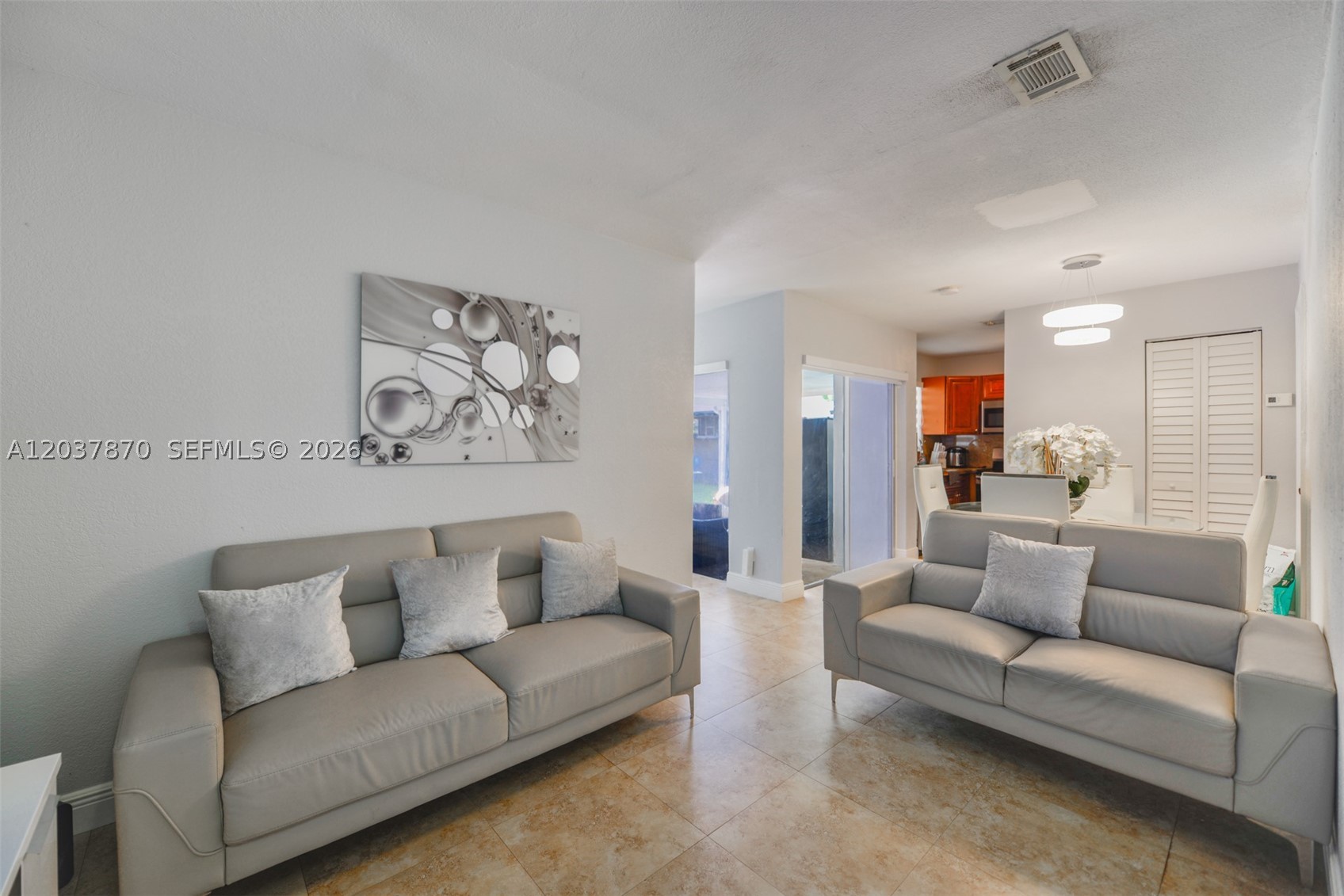 15216 SW 112th Pl, Miami FL 33157