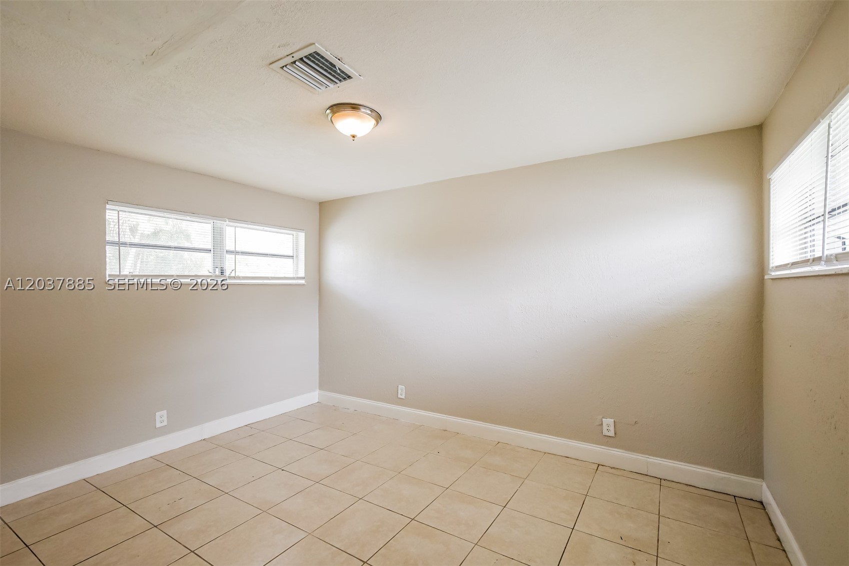 5980 NW 24th Ct, Margate FL 33063