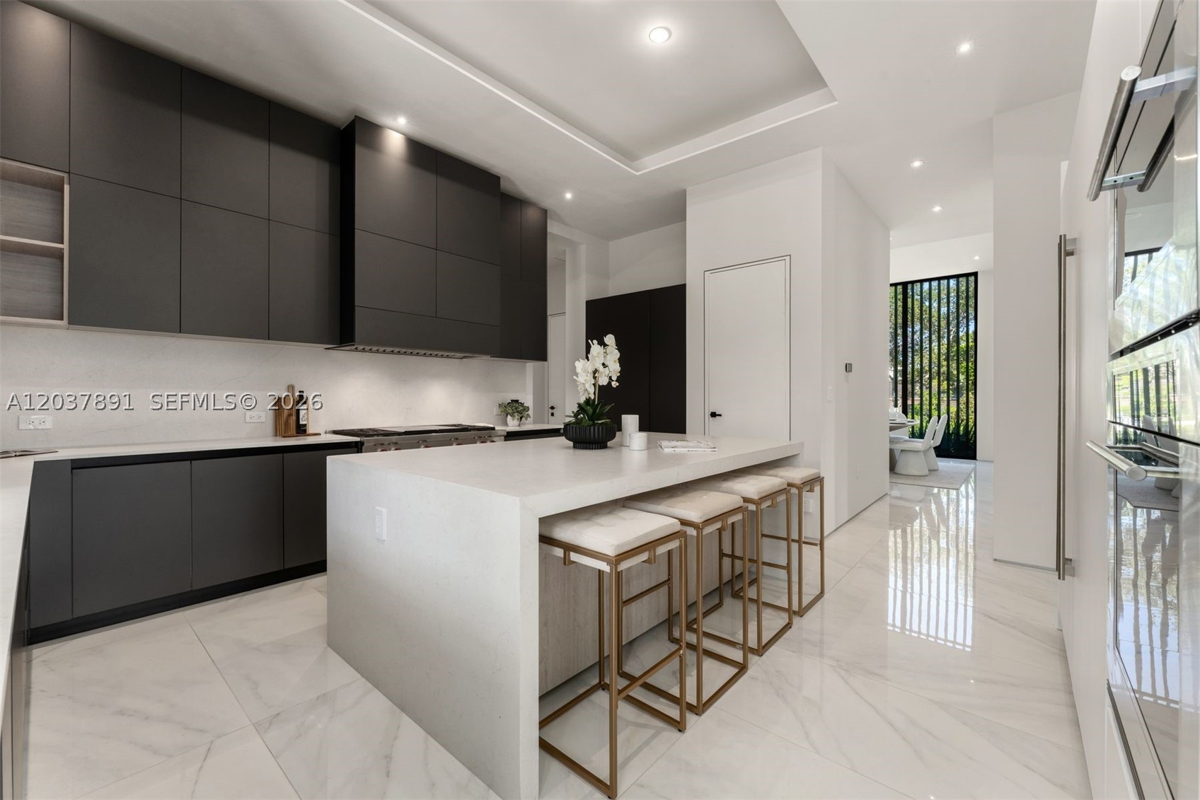 4430 Nautilus Dr, Miami Beach FL 33140