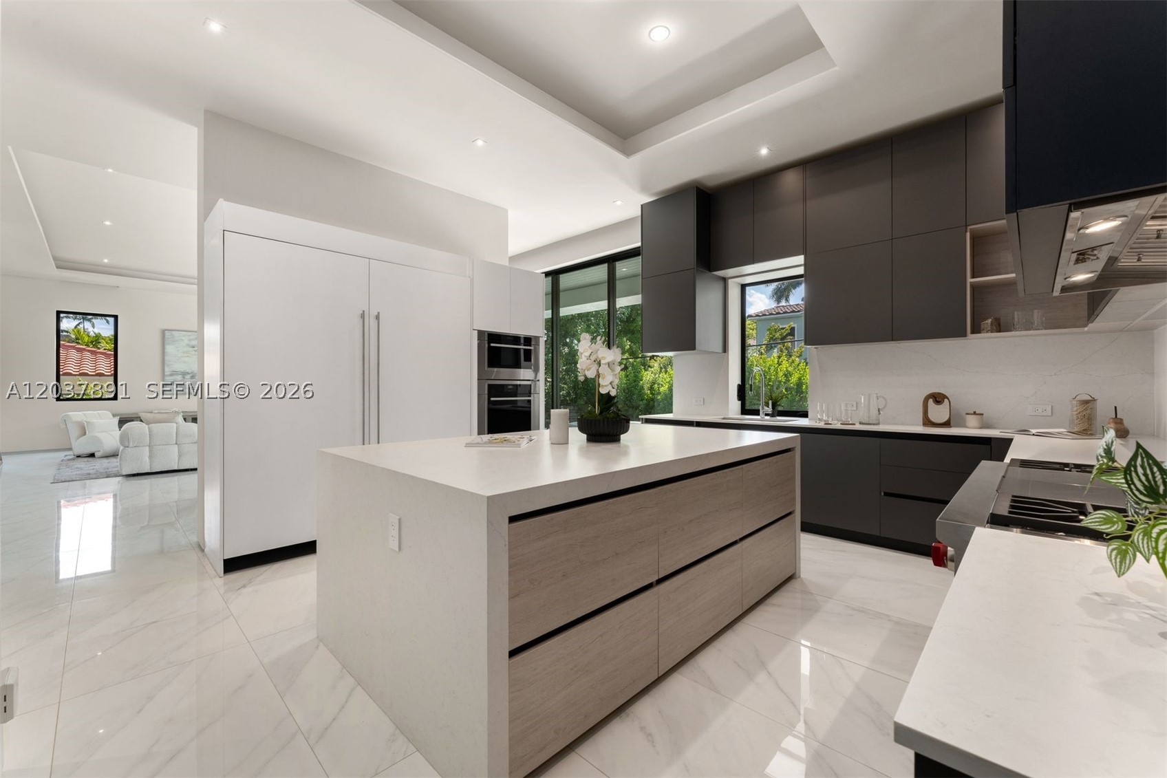 4430 Nautilus Dr, Miami Beach FL 33140