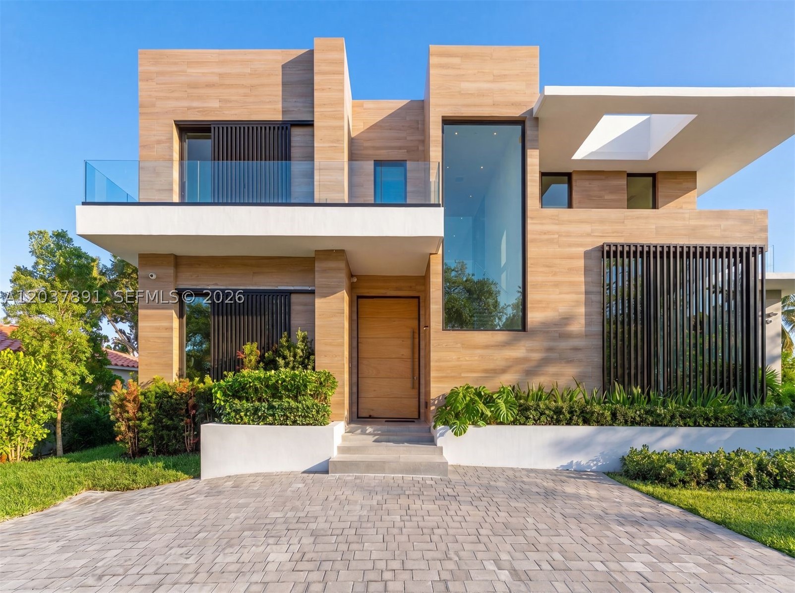 4430 Nautilus Dr, Miami Beach FL 33140