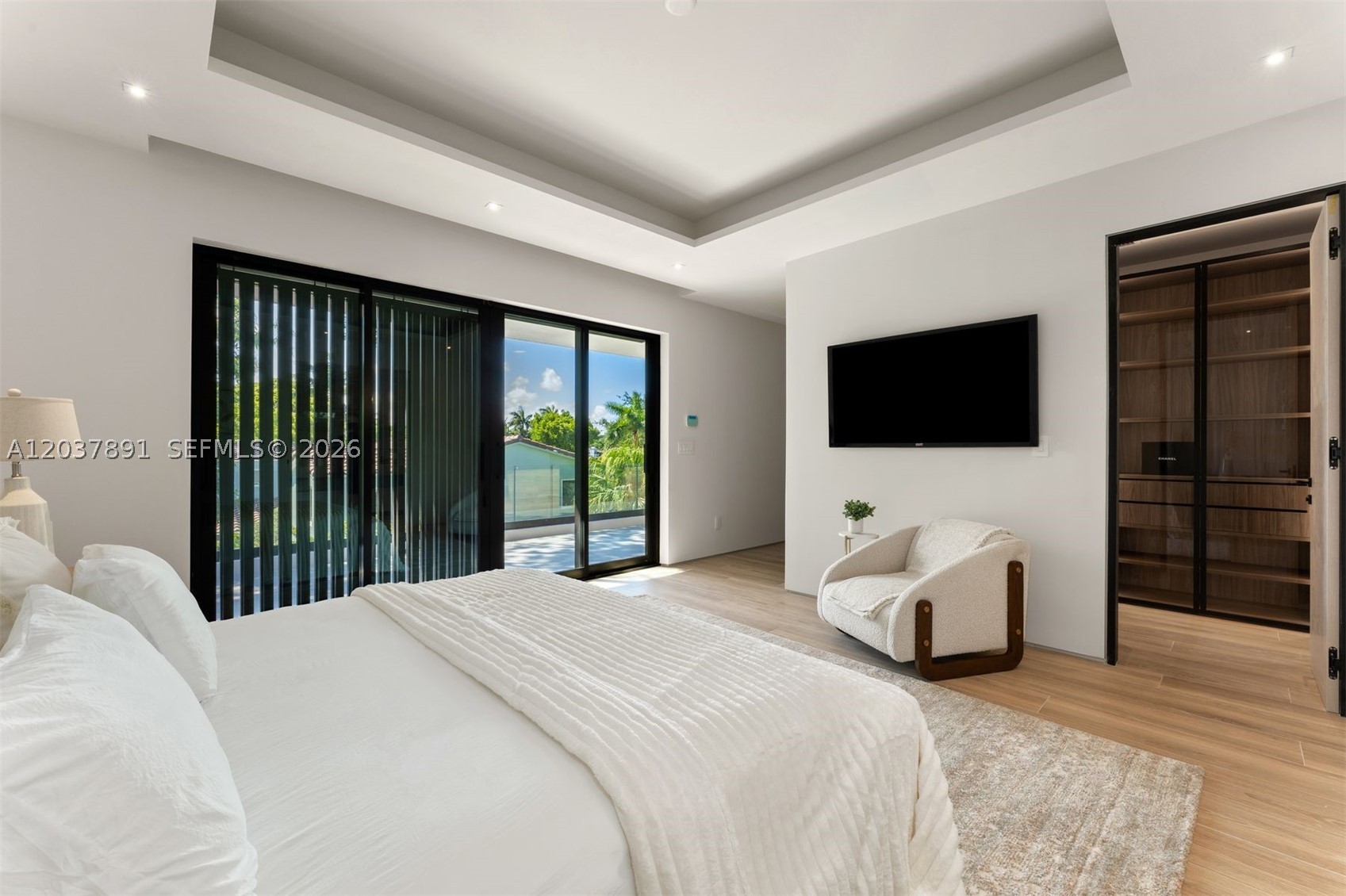4430 Nautilus Dr, Miami Beach FL 33140