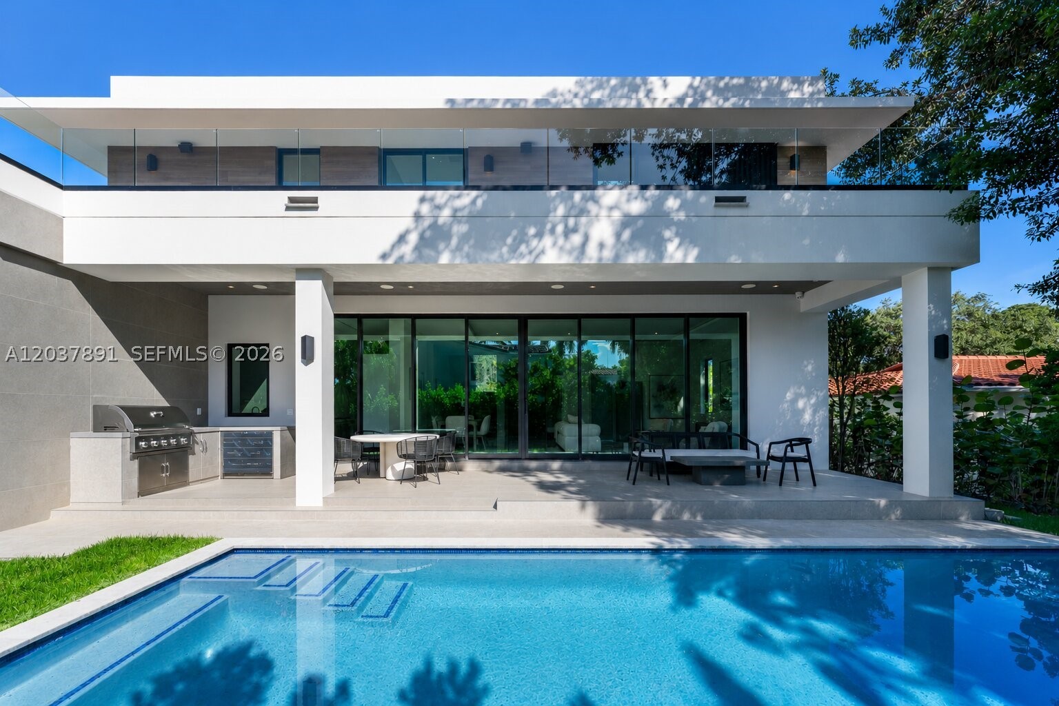 4430 Nautilus Dr, Miami Beach FL 33140