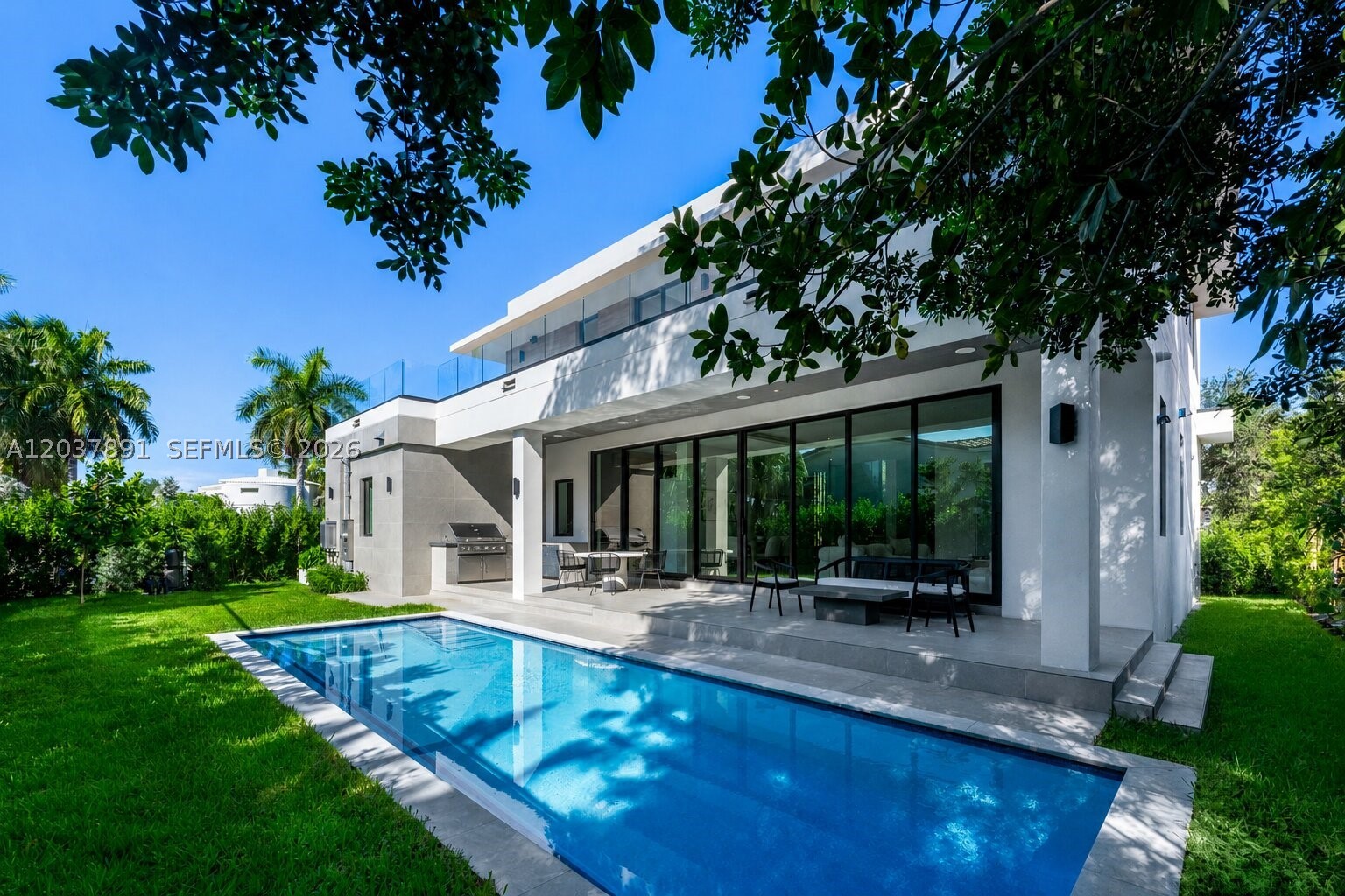 4430 Nautilus Dr, Miami Beach FL 33140