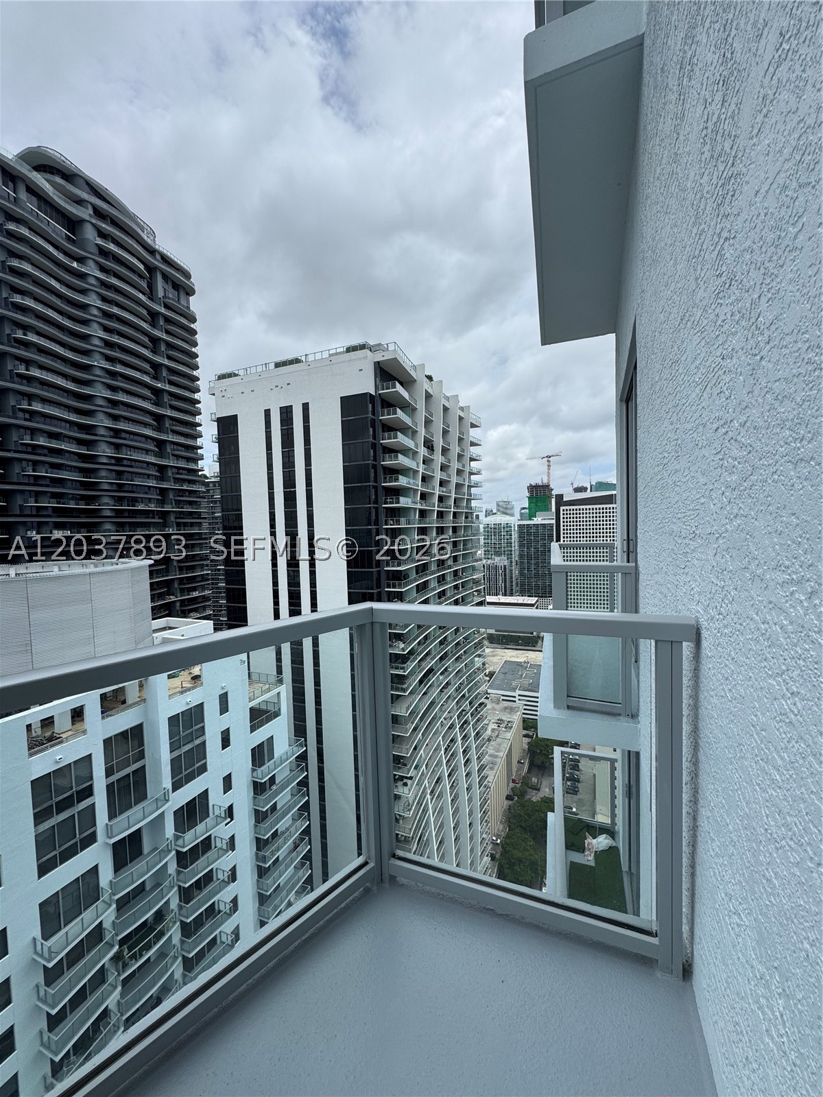 1060 Brickell Ave #4115, Miami FL 33131