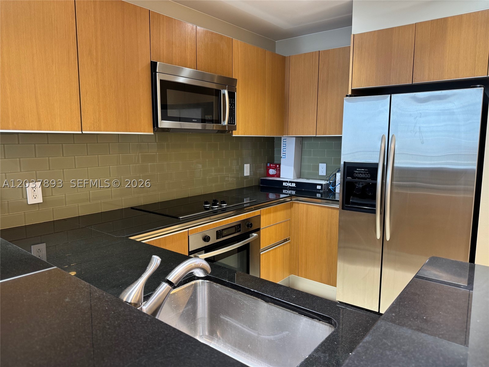 1060 Brickell Ave #4115, Miami FL 33131