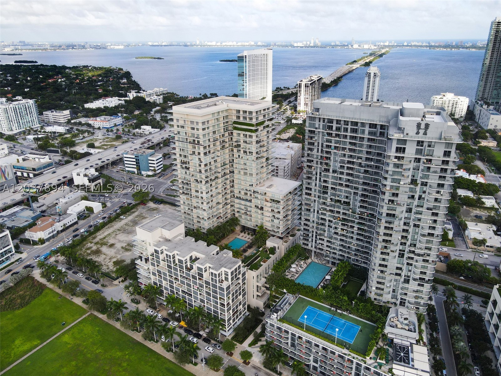 121 NE 34th St #3006, Miami FL 33137