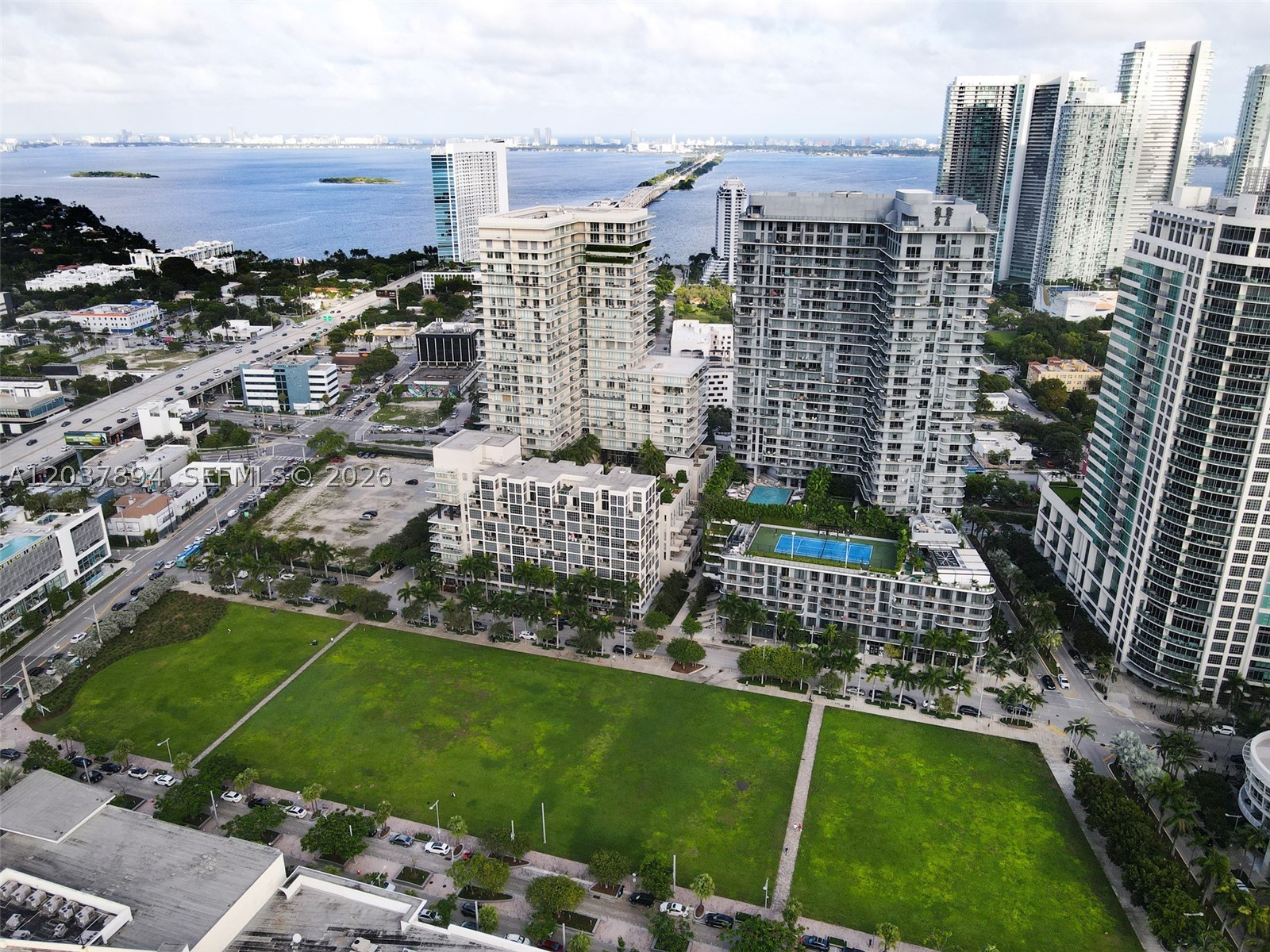 121 NE 34th St #3006, Miami FL 33137