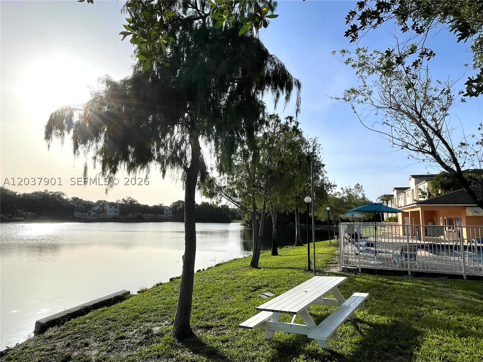 3690 N 56th Ave #904, Hollywood FL 33021