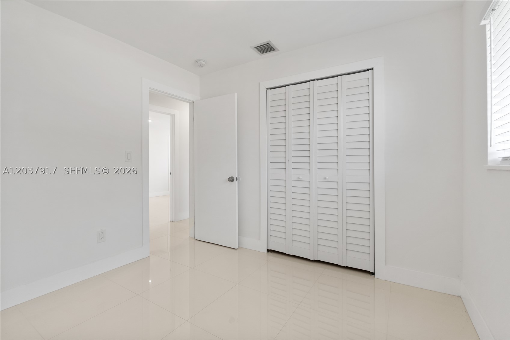 10501 SW 53rd St, Miami FL 33165